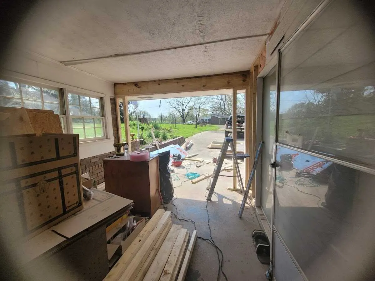 Air movers and dehumidifier for Drying & Dehumidification in Benton